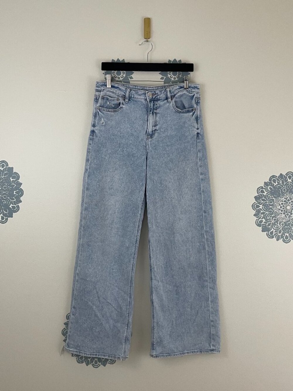 American Eagle Super High Rise Baggy Wide-Leg Jeans Size 10 Long